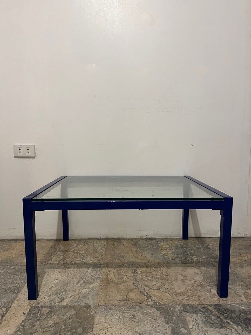 RUSH SALE Glass Center table (Category: Tables & Sets) located in Manila. Submitted by mjane333 (Listing ID 1375388604, Image 3). Description: Heavy.