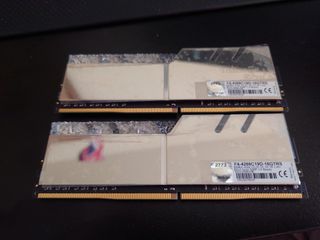 G.Skill Trident Z Royal DDR4 4266 16GB Kit (2x8GB)63015188339329110