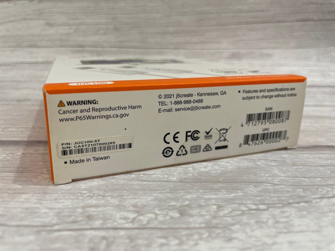 由 leila0317 (刊登 ID 1375349268，圖片 3) 提交，位於 台北市 (Taipei) 的 全新未拆j5 create電腦資料USB對傳線 (類別：商務用科技產品)，說明：j5 create 蟲洞穿梭 Wormhole Switch JUC100 沒拆封 可以兩台電腦資料用這USB線互傳 * 一組鍵鼠可操作兩部電腦和檔案傳輸、及剪貼簿功能 * 兩台電腦間可直接用滑鼠拖放或複製/貼上 * 用於Windows作業平台的二台電腦 * 筆電、桌機、平板電腦皆可使用 * 隨插即用，不需任何光碟安裝 * 台灣製造，品質保證。
