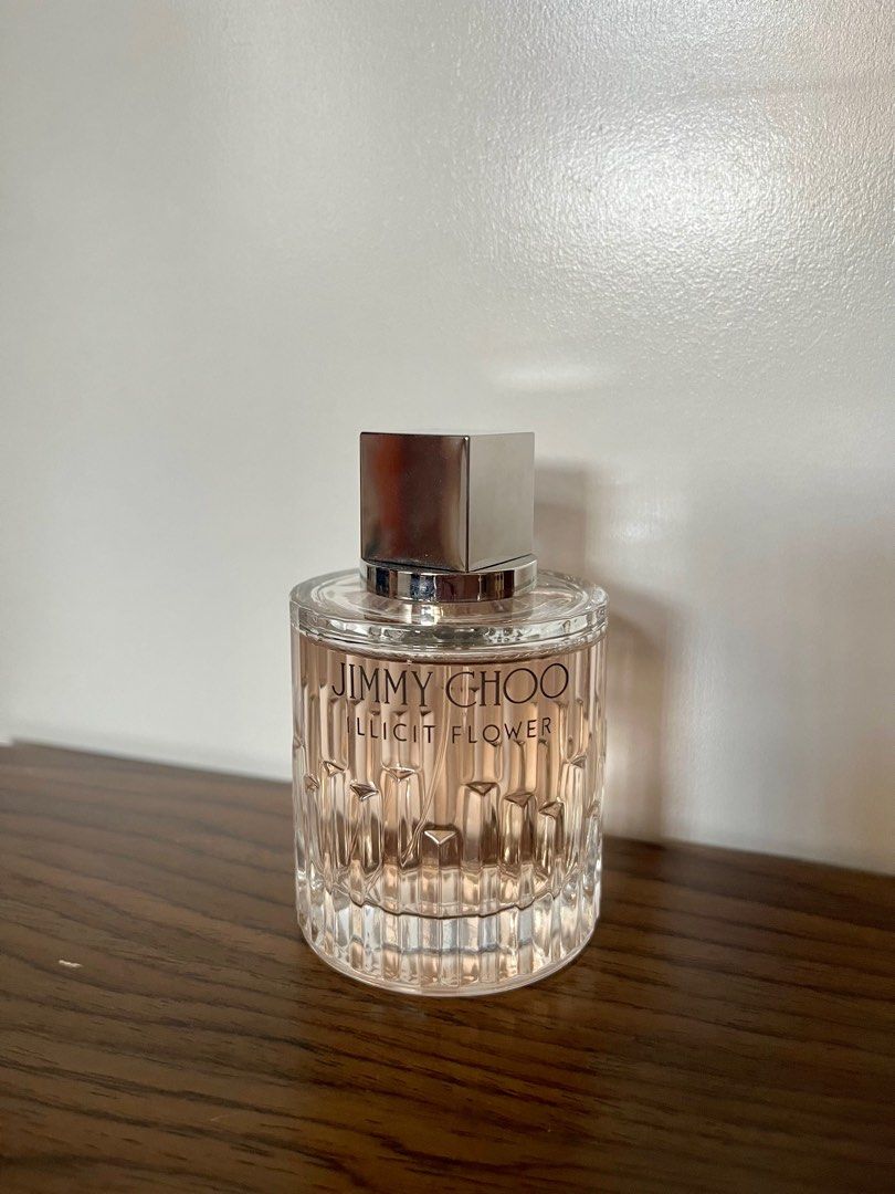 Jimmy Choo Illicit Flower Perfume 100ml (Category: Fragrance & Deodorants) located in Quezon City. Submitted by _pinkygrace (Listing ID 1375295254, Image 1). Description: 95% full 😊 RFS: need magbawas sa collection 😆.