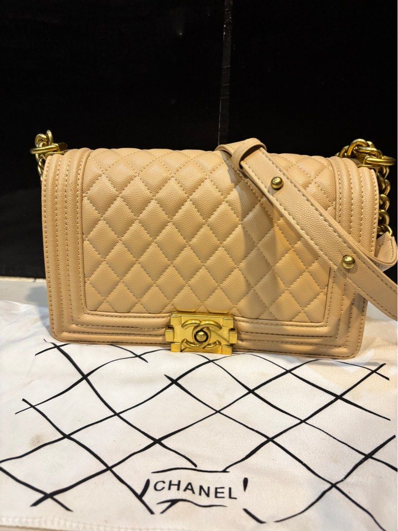 JP Chanel leboy (Category: Luxury Bags & Wallets) located in Cebu City. Submitted by day.98 (Listing ID 1375412977, Image 1). Description: selected from japa mn surplus caviar leather with holo sticker micro chips with dust bag.