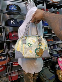 (Category: ) located in . Submitted by pomsthrift (Listing ID 1375447471, Image 1). Description: .