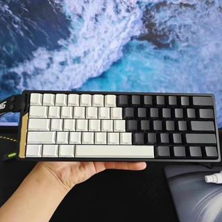 (Category: ) located in . Submitted by simplesell_sg (Listing ID 1375326645, Image 1). Description: .