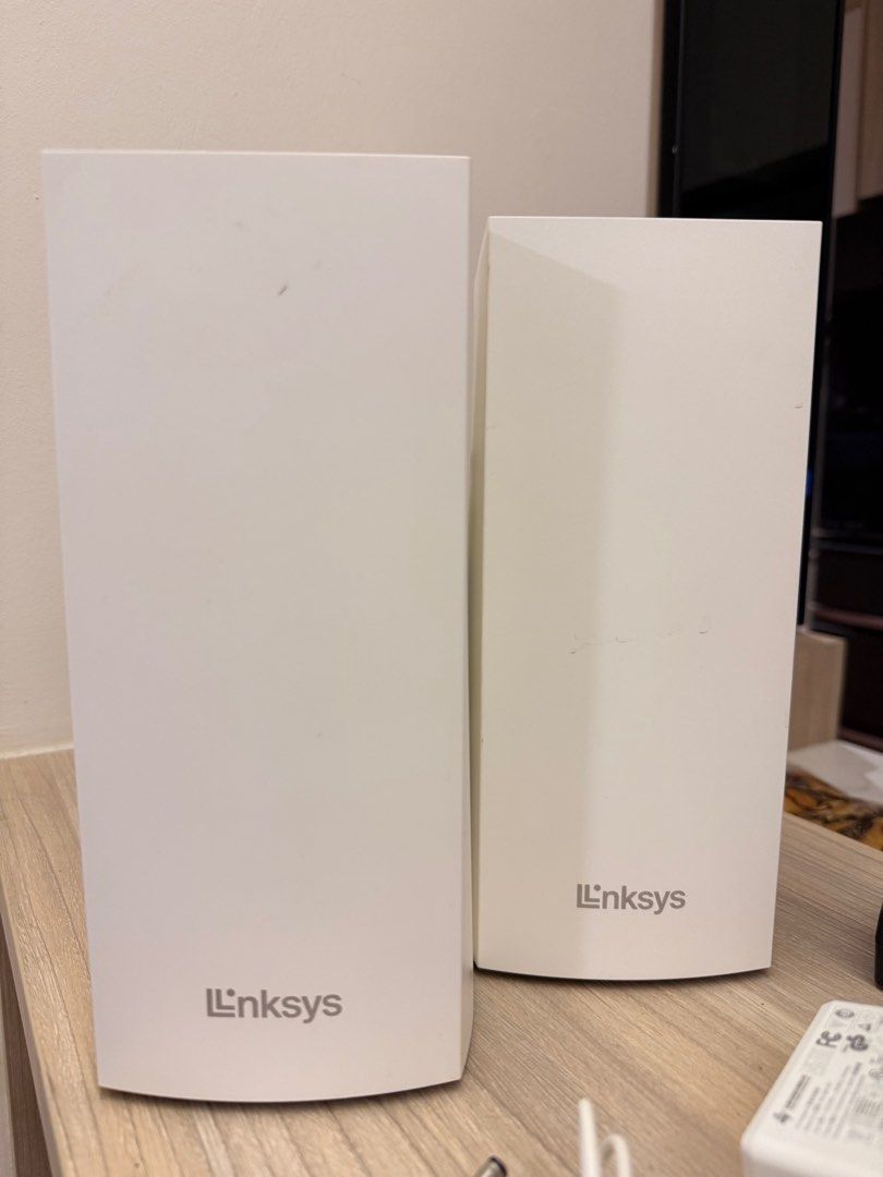 Linksys MX4200 (Category: Networking) located in Singapore. Submitted by chrisj90 (Listing ID 1375413831, Image 1). Description: Changed my home routers, that’s why selling these 2 1 for $70 2 for $120.
