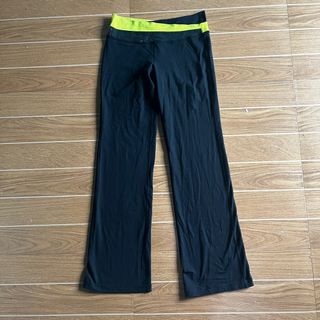 (Category: ) located in . Submitted by herewegoagainthrift (Listing ID 1375461084, Image 1). Description: .