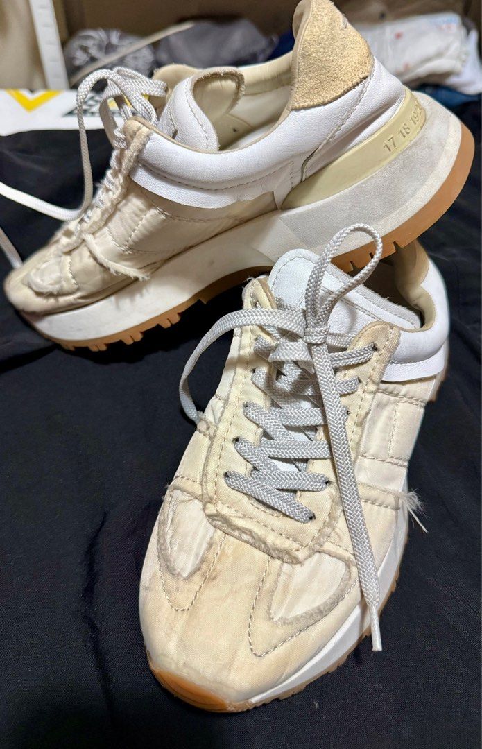 Maison Margiela low top sneakers (Category: Sneakers) located in Manila. Submitted by mayann280817 (Listing ID 1375456550, Image 1). Description: .