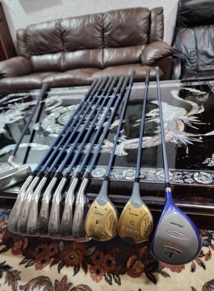 Mizuno Ladies Golf (Category: Golf) located in Paranaque City. Submitted by chips24 (Listing ID 1375440401, Image 2). Description: For Sale Mizuno Ladies Set *Mizuno chime L flex grqphite shaft irons. *Mizuno chime 4&5 woods *Mizuno Notus 13° driver. *Mizuno putter. Bag included for only 12.3k pick up Bf Paranaque free shipping within MM..