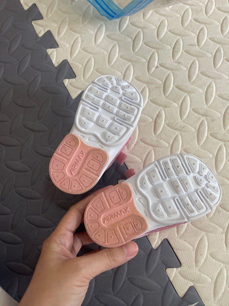 Nike Airmax Kids 5C 11cm (Category: Babies & Kids Fashion) located in Tagbilaran City. Submitted by lovedbysjc330 (Listing ID 1375284223, Image 3). Description: .