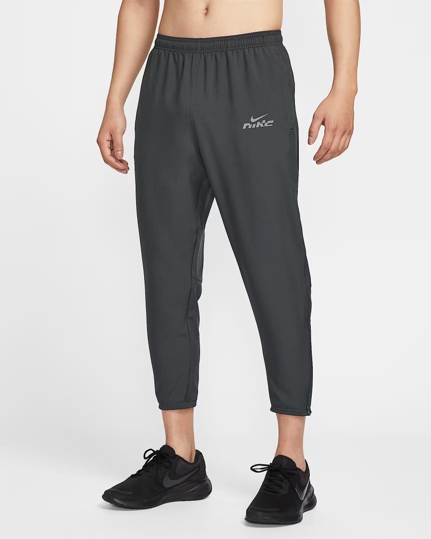 Nike Challenger Flash Dri-FIT running trousers (Category: Trousers) located in Makati City. Submitted by pulsepop.ph (Listing ID 1375290489, Image 1). Description: First photo is from official website for reference only. Actual item in second/third photo. Sizes: S-XL Nike Challenger Flash Dri-FIT men's quick-dry shuttle running trousers are specially made for runners' hearts and can be called training good singles. The wet-speed dry fabric will h