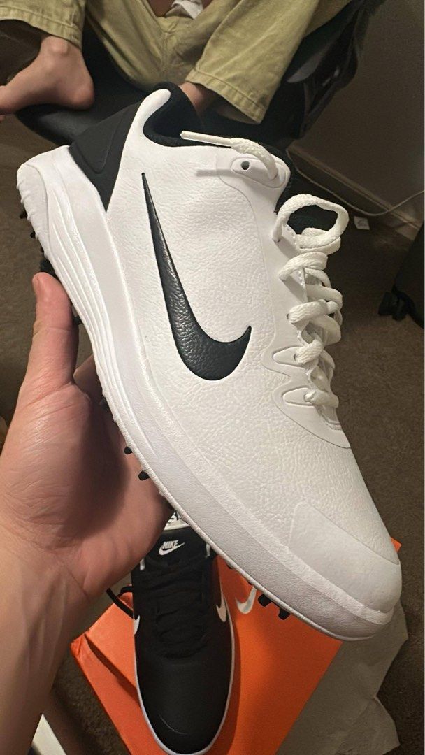 Nike infinity G (Category: Sneakers) located in Davao. Submitted by timecapsuledvo (Listing ID 1375283700, Image 2). Description: Nike infinity G Bnew Issue is no box naiwan sa Australia Size 10.