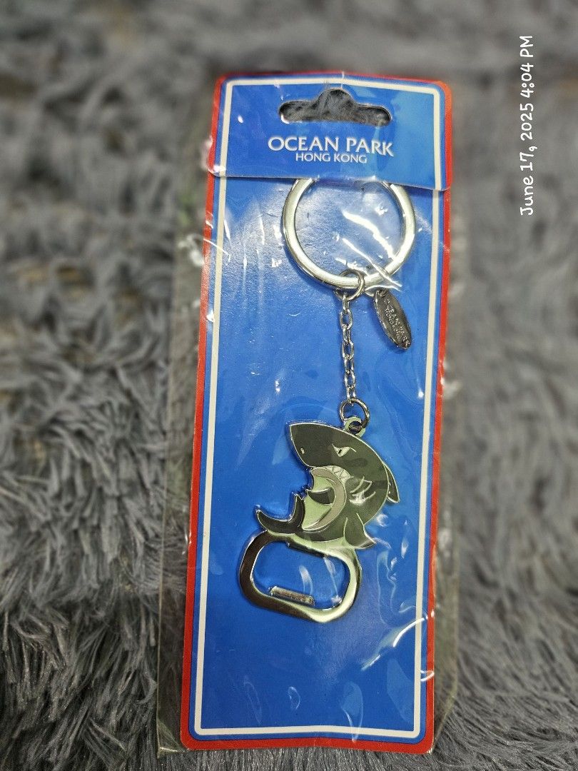 Keychain w/can opener Ocean Park from HK (Category: Everything Else Others) located in Manila. Submitted by marson_lagman (Listing ID 1375351994, Image 1). Description: STRICTLY! For Sure Buyers Only. Welcome to my shop :) All items are Fixed Price. "Please note that offers below the listing price will not be considered. Serious inquiries only. Thank you for respecting our time." My location *Manila *Quezon City Payment Via Gcash ONLY! Shipping v