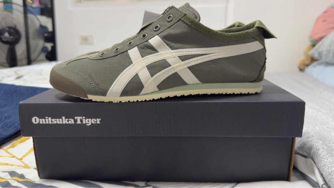 Onitsuka mexico 66 slip on (Category: Sneakers) located in Taguig. Submitted by khellie20 (Listing ID 1375445069, Image 3). Description: Mexico 66 Slip On Size: US Women 8, euro 39.5 Color: Mantle green/ birch Bought this at Onitsuka Japan RFS: too snug fit Selling this for ₱6800 fixed.