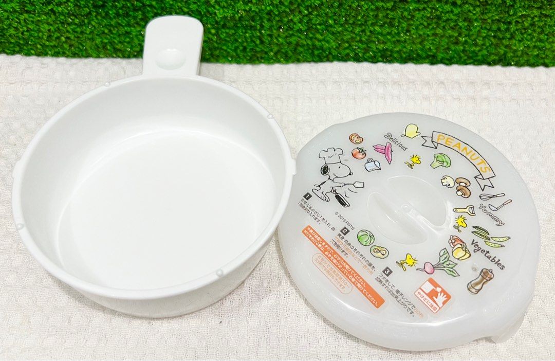 Peanuts Snoopy Container Cook Skater (Category: Other Kitchenware & Tableware) located in Binan City. Submitted by mayjhe (Listing ID 1375277257, Image 2). Description: ✨ For Sale ✨ ☘️ Peanuts Snoopy 🍀 Container 2 pcs available 🌸 Other details posted 🔖 Price is ₱ 185.00 each 🌸 MOP : Gcash 🛵 Courier J&T and Lalamove 🇵🇭 Location Biñan Laguna 📋 Shipping by schedule 📌 NO COD & COP ☘️ For Fragile Items we ensure the the items are packed secur