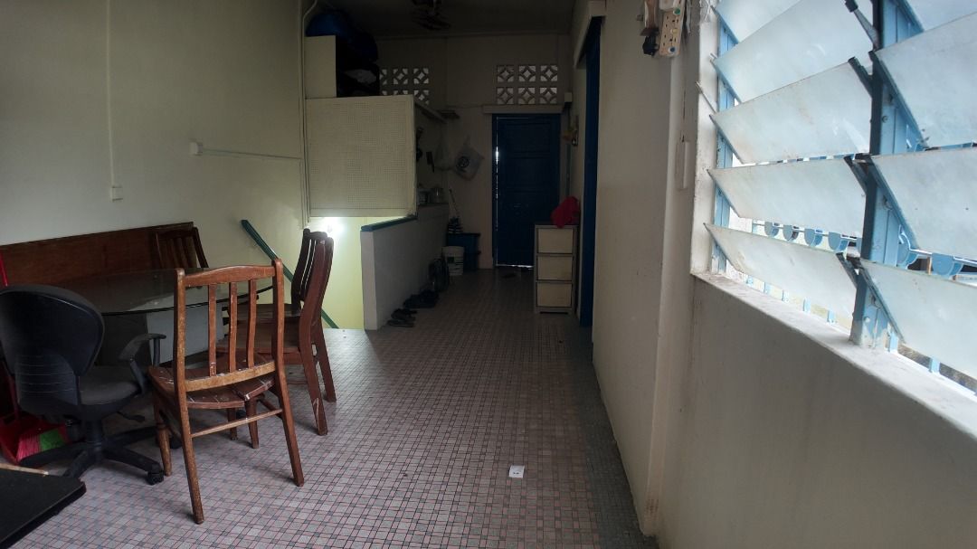 Rare Freehold 4-Bedroom Walk-Up in District 14 – Jalan Suka63226713816705111