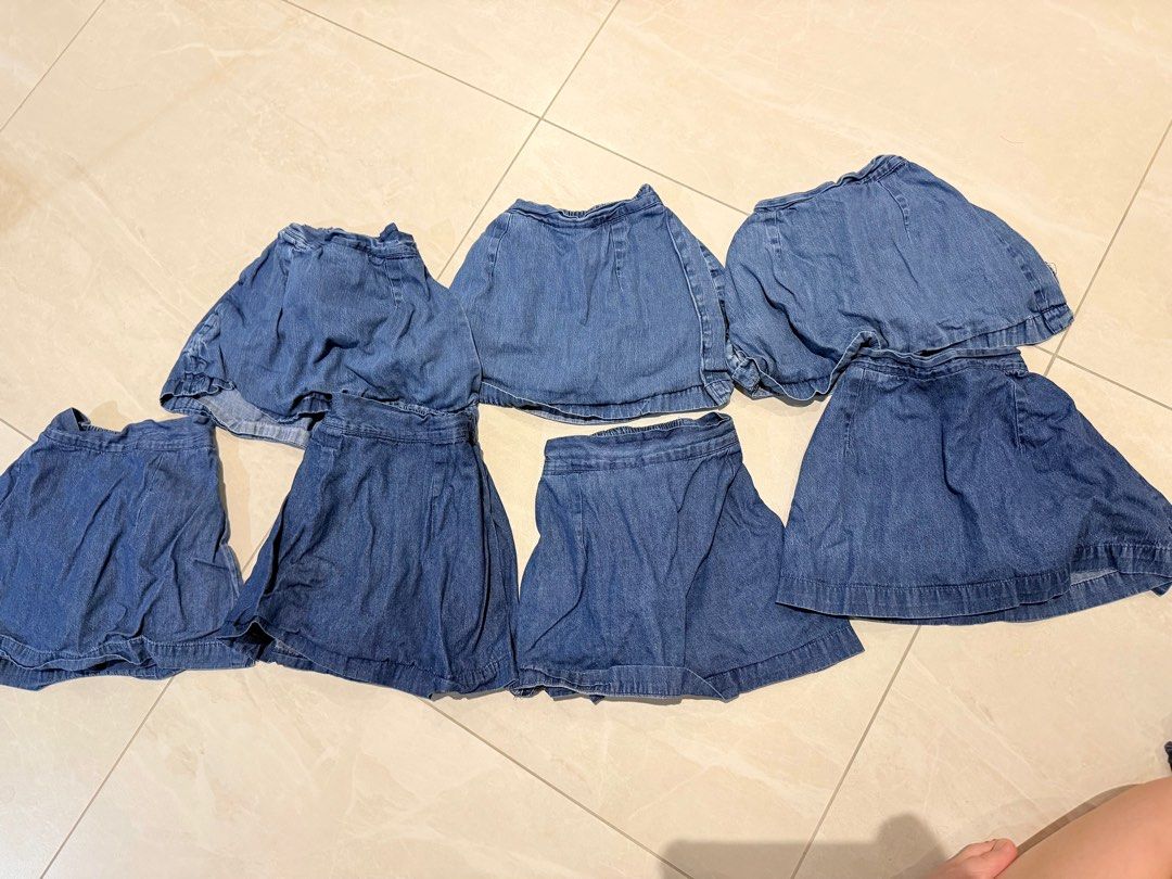 School4kidz Girl M, XS (Category: Babies & Kids Fashion) located in Singapore. Submitted by cndc.chew (Listing ID 1375409800, Image 2). Description: Well used, but still in good condition. Top - XS size x 4 available ($7) Skort - M size x 2 available ($14 each) Skort - XS size x 3 available ($7) Meet up at S123210 or mail only. .