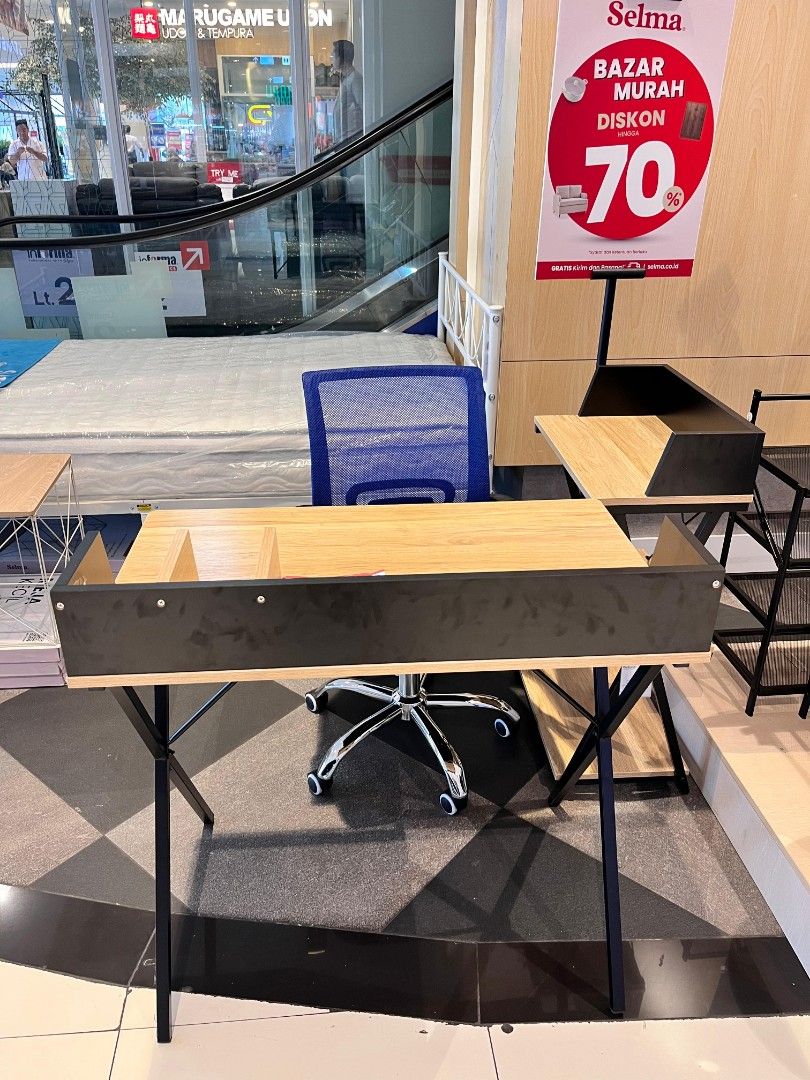 Set Meja Kerja, Perabotan Rumah di Carousell