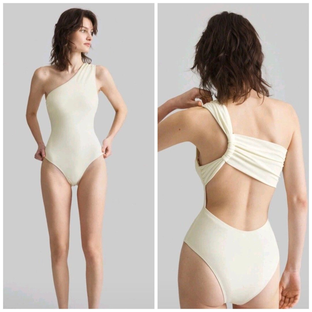 Shein Asymmetric shoulder one piece bikini (Category: Bikinis & Swimsuits) located in Paranaque City. Submitted by PepperC (Listing ID 1375319230, Image 1). Description: Brandnew size XL rfs: im size M, di ko alam bakit size XL ang nacheckout ko huhu super ganda nito Bought at 450 lalamove or j&t buyer shoulder the shipping.