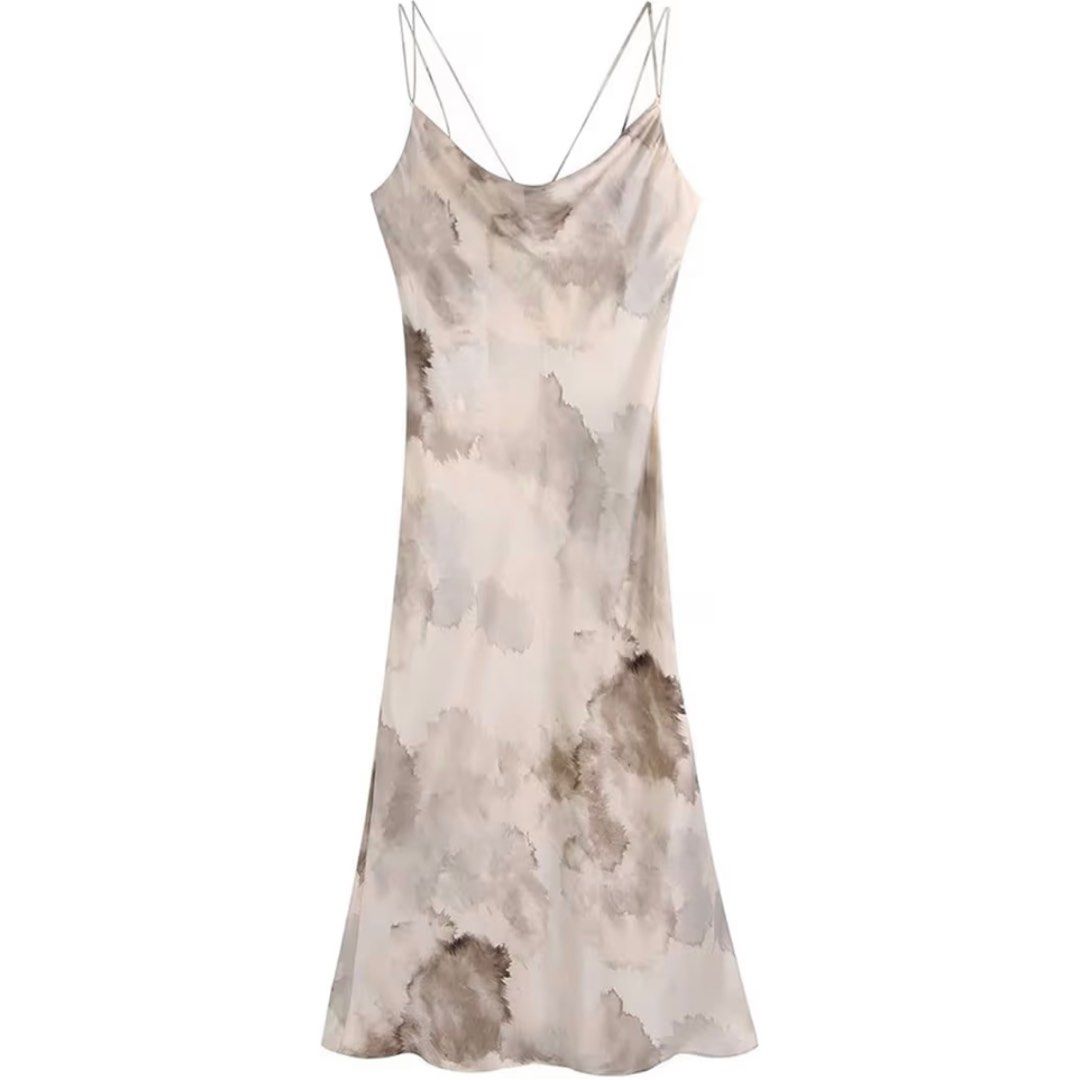 Silk Long Dress (Category: Dresses) located in Taguig. Submitted by quin21 (Listing ID 1372322102, Image 1). Description: .