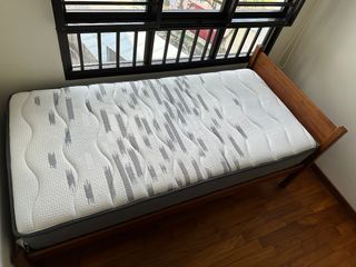 (Category: ) located in . Submitted by sggreatbuys (Listing ID 1375343702, Image 1). Description: .