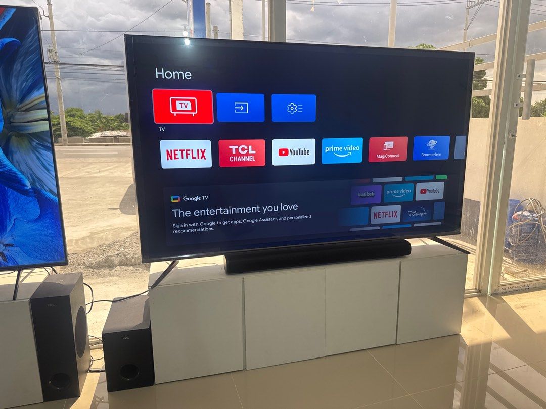 TCL Qled 65C647 (Category: TV) located in Cavite. Submitted by jeLchan123456 (Listing ID 1375323538, Image 2). Description: 65C645 Qled tv QLED UHD 4k Google tv Far field voice command Free wall bracket W/ box and accessories Open box sale .