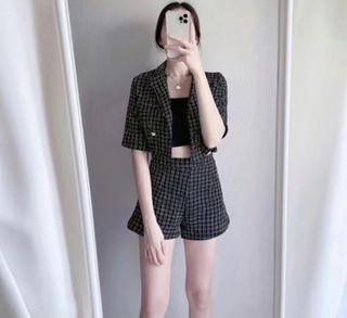 (Category: ) located in . Submitted by clothes_jo (Listing ID 1375322659, Image 1). Description: .