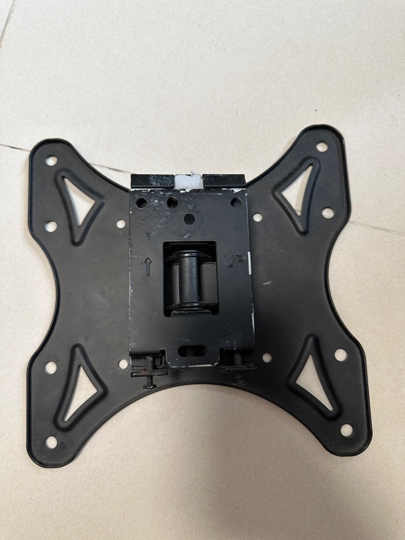 Wall Mount Bracket for TV/Computer Monitor (Category: Other Accessories) located in Cavite. Submitted by jazz.shop (Listing ID 1375357649, Image 2). Description: .