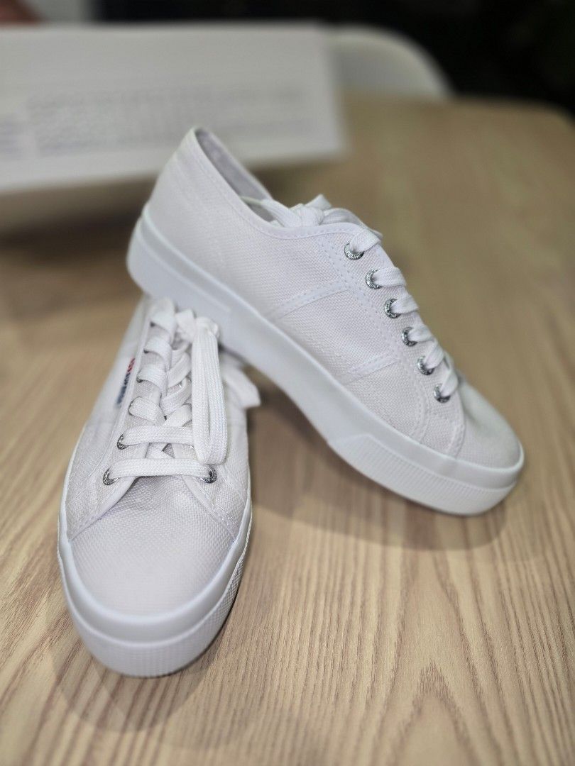 White Superga COTA 2.0 (Category: Women's Shoes) located in Marrickville. Submitted by _.millym._ (Listing ID 1375356973, Image 1). Description: never been worn size 39 (8).