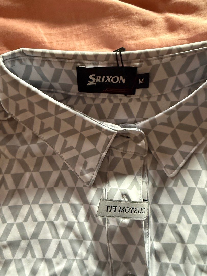 Womens Golf Shirt Srixon (Category: Activewear) located in Quezon City. Submitted by zerinap (Listing ID 1375424368, Image 1). Description: Brand new with tag Very soft material Light Gray color Stretchy Medium Rfs: wrong size.