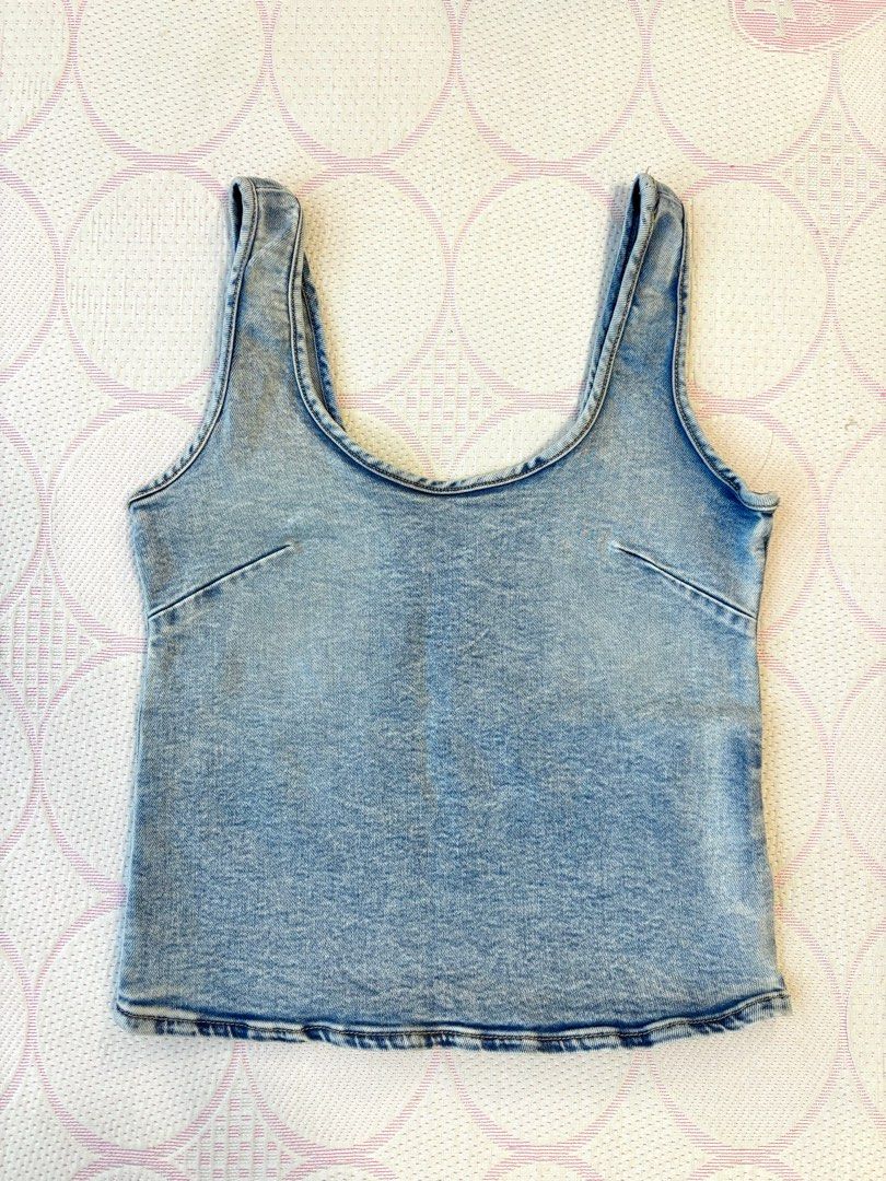 Zara Denim Sleeveless Top (Category: Sleeveless) located in Makati City. Submitted by fittedsecond (Listing ID 1375352062, Image 1). Description: in perfect quality so pretty and flattering authentic zara size xs .