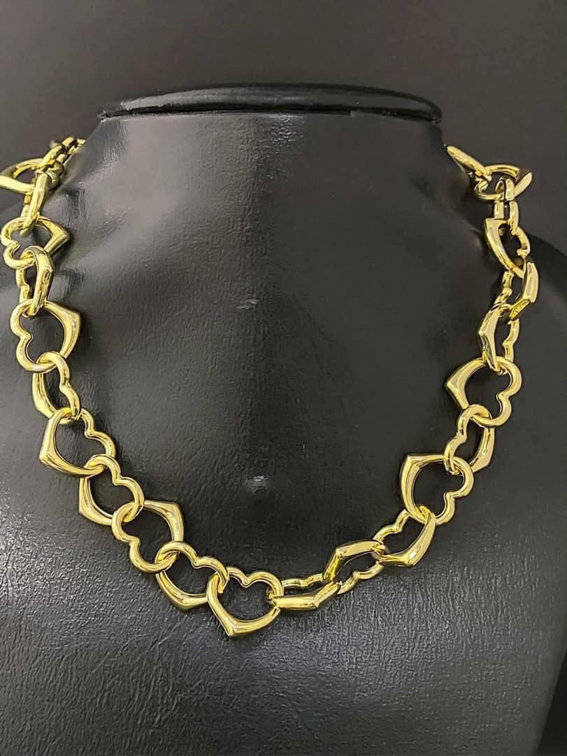 18k heart full necklace ( Thick) (Category: Necklaces) located in Pasay City. Submitted by anaiahjewelrycollections (Listing ID 1375650621, Image 2). Description: ✨18k Saudi Gold ✨Price may be differ in actual gram ✨Sold per Piece ✨💯% Pawnable ☺️ Anytime can pullout☺️ ☝🏻Always payment first policy ❌NO COD ❌NO MEET UP 🚛Lalamove or grab around manila 🚚Shipping thru LBC or JNT specially province 🚛Shipping nationwide covered by FedEx ✔️Layaway p