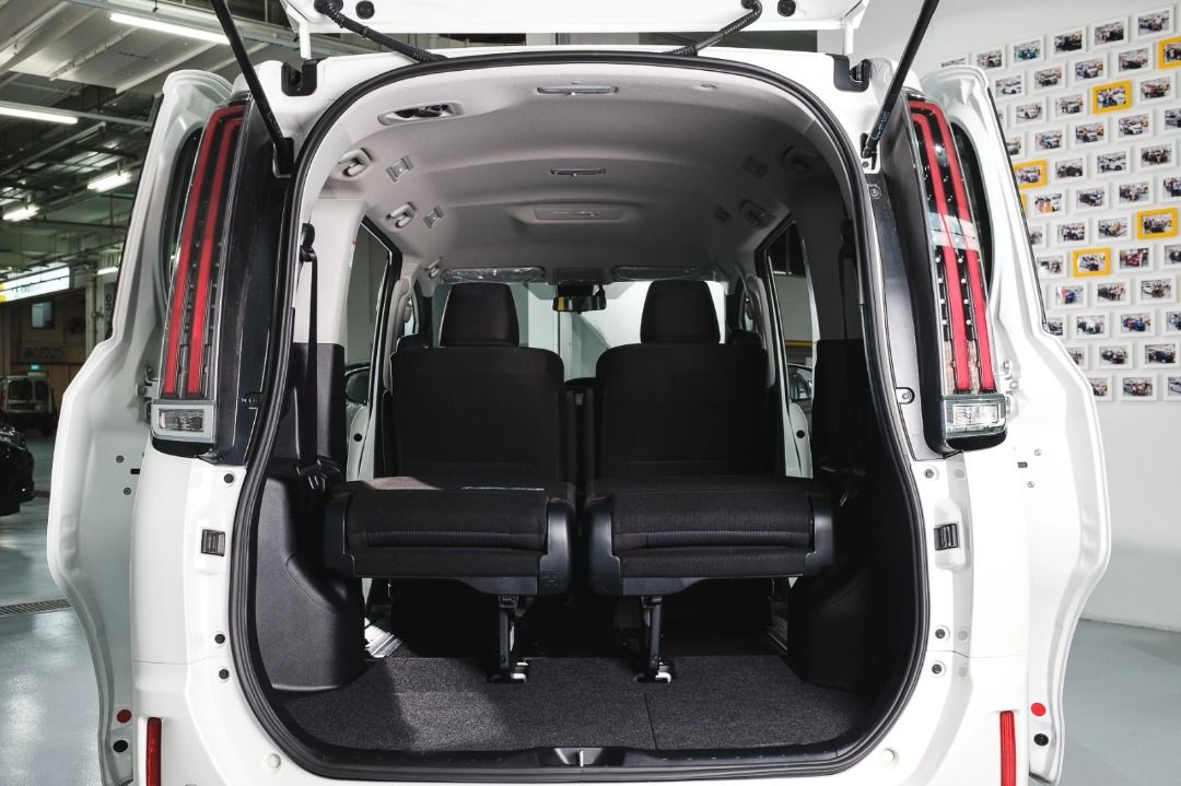 2018/2019 Toyota Noah/Voxy Hybrid 1.8 for Rent- PHV CAR/ GRAB PREMIUM (Category: Car Rental) located in Singapore. Submitted by w.group. (Listing ID 1375552712, Image 3). Description: 💬 Click to Whäts äpp: https://bit.ly/47berXM 💬 Click to Whäts äpp: https://bit.ly/48AuBeR Vehicle Model: Toyota Noah/Voxy Hybrid (2018/2019) Price per day: $105 nett no gst no extras Min. Lease Period: 6 Months. Deposit: $1000 only Do contact our friendly leasing 