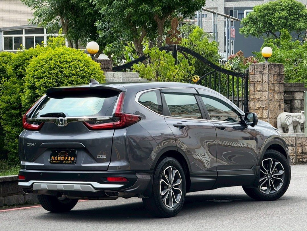 由 yinn79711 (刊登 ID 1375517621，圖片 2) 提交，位於 桃園市 (Taoyuan) 的 實車實價 2023 CR-V VTi-S (類別：汽車出售)，說明：本田魂不滅🔥 2023 #CRV VTi-S 原版件 原廠保養 原廠保固中 自己獨處或家庭和樂的專屬空間 #重點配備 10 SRS輔助氣囊、CarPlay、Level 2 半自動駕駛 TEL：0903320711 #阿志 Line : yinn79711 👇🏻一鍵詢問下方連結🔗 https://line.me/ti/p/q4-ueJY9oo 車輛🚙🚗🛻買賣、盤調 各樣式花禮 🌸🌹婚喪喜慶💐🌷🌼盆栽🎍貧景🪴 汽車🔧🧰維修、保養、鈑烤、材料全新二手買賣 資金💰💵💴💶需求、借貸、週轉 各式木雕藝品、佛具、傢俱、零售、量販、批發。