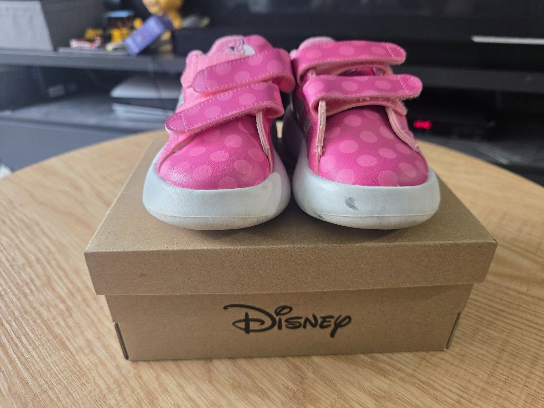 Adidas Kids Disney (Category: Babies & Kids Fashion) located in Singapore. Submitted by dinie409 (Listing ID 1375535194, Image 2). Description: Size 7K UK or 24 FR..