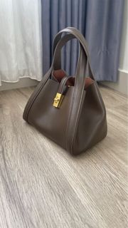 (Kategori: ) berada di . Dikirim oleh dnardnar (ID iklan 1375628449, Gambar 1). Deskripsi: .