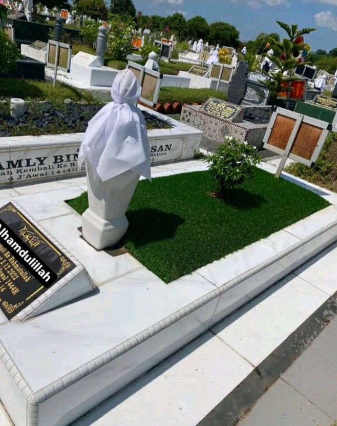 Artificial Grass (rumput palsu)64884979842691114
