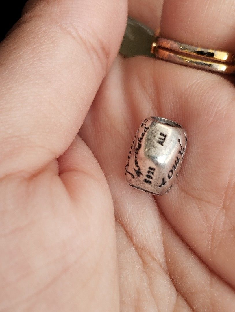 Authentic pand0ra "Language of Love" charm (Category: Charms) located in Manila. Submitted by raine0215 (Listing ID 1375514211, Image 3). Description: barely used pandora heart charm. rfs: i dont have the bracelet anymore.