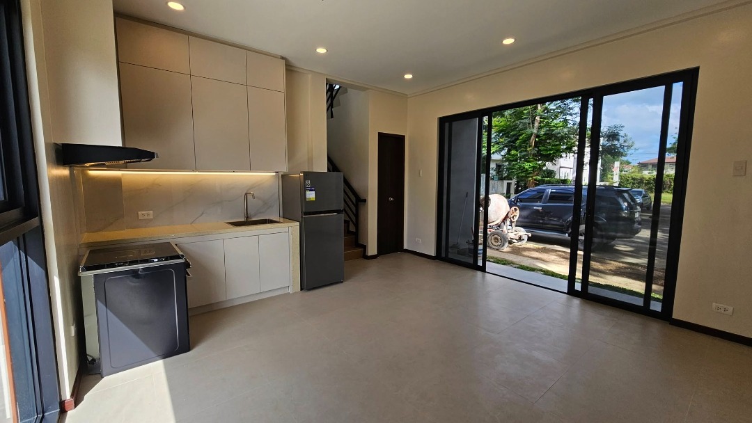 (Category: ) located in . Submitted by mustseeproperties (Listing ID 1350767123, Image 1). Description: .