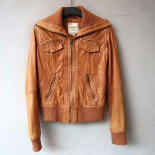 (Kategori: ) berada di . Dikirim oleh Garage.Sale (ID iklan 1375502327, Gambar 1). Deskripsi: .