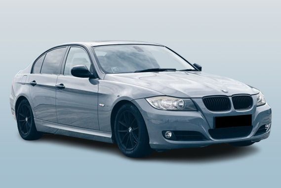 BMW 3 Series 318i Sunroof (COE till 10/2029) (Category: Used Cars) located in Singapore. Submitted by www.robarol.com (Listing ID 1375597380, Image 1). Description: Features View specs of the BMW 3 Series Sedan (2005-2012) JA.