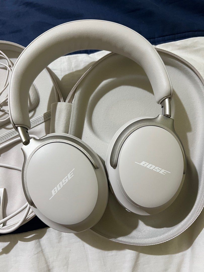 Bose QuietComfort Ultra Headphones (Category: Headphones & Headsets) located in Manila. Submitted by graceyouryaya (Listing ID 1375581832, Image 1). Description: - as good as brand new - rarely used - no issues - with case and box - authentic. bought from powermac center - price is negotiable RFS: not really my style.