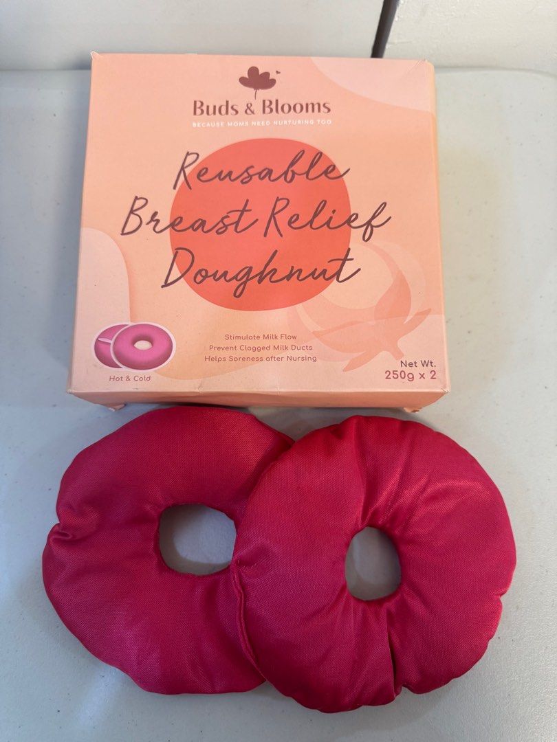 Buds & Blooms Reusable Breast Relief Doughnut Pad (Category: Breastfeeding & Bottle Feeding) located in Muntinlupa City. Submitted by goldinmygarage (Listing ID 1375553180, Image 1). Description: Like new .