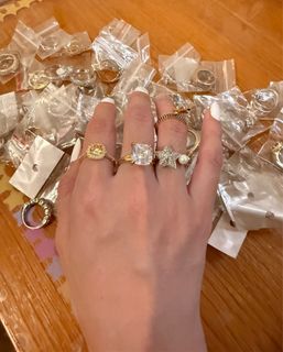 (Category: ) located in . Submitted by ayuki_ya (Listing ID 1375611862, Image 1). Description: .