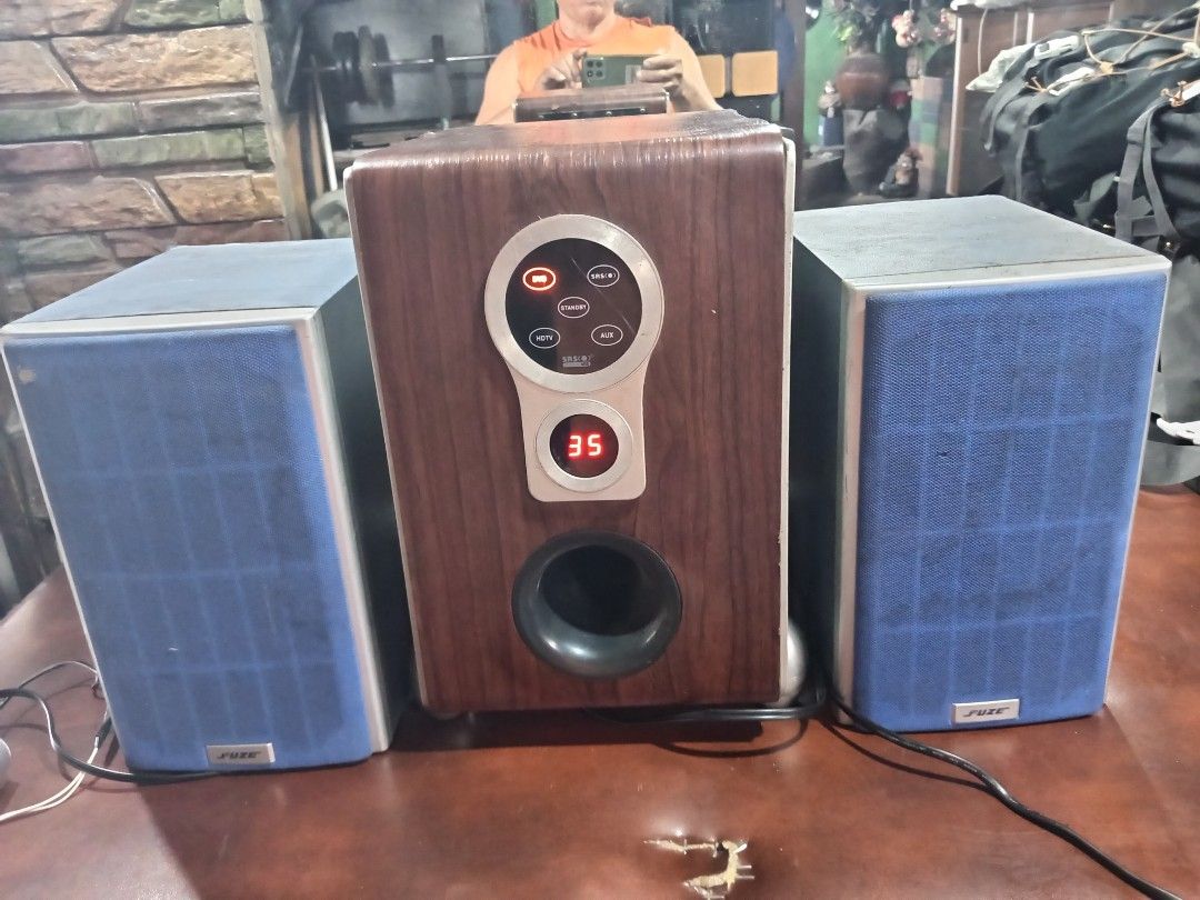 Cav Active Subwoofer and Fuze speaker (Category: Soundbars, Speakers & Amplifiers) located in Manila. Submitted by josephzila93964 (Listing ID 1375472215, Image 1). Description: For sale Php. 1,000 only set of Active Subwoofer ang pair 3 way speaker Cav Active Subwoofer working no remote control kaya mdyo mahina tunog Pair Fuze 3 way speaker working with body issue not brand new (+ 1 free ENCORE active Subwoofer As is loose power) Takes all at 1,