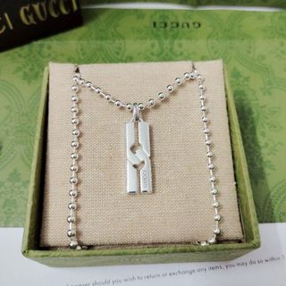 (Category: ) located in . Submitted by fashion.shoppp (Listing ID 1375553772, Image 1). Description: .