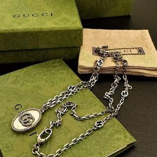 (Category: ) located in . Submitted by fashion.shoppp (Listing ID 1375552988, Image 1). Description: .
