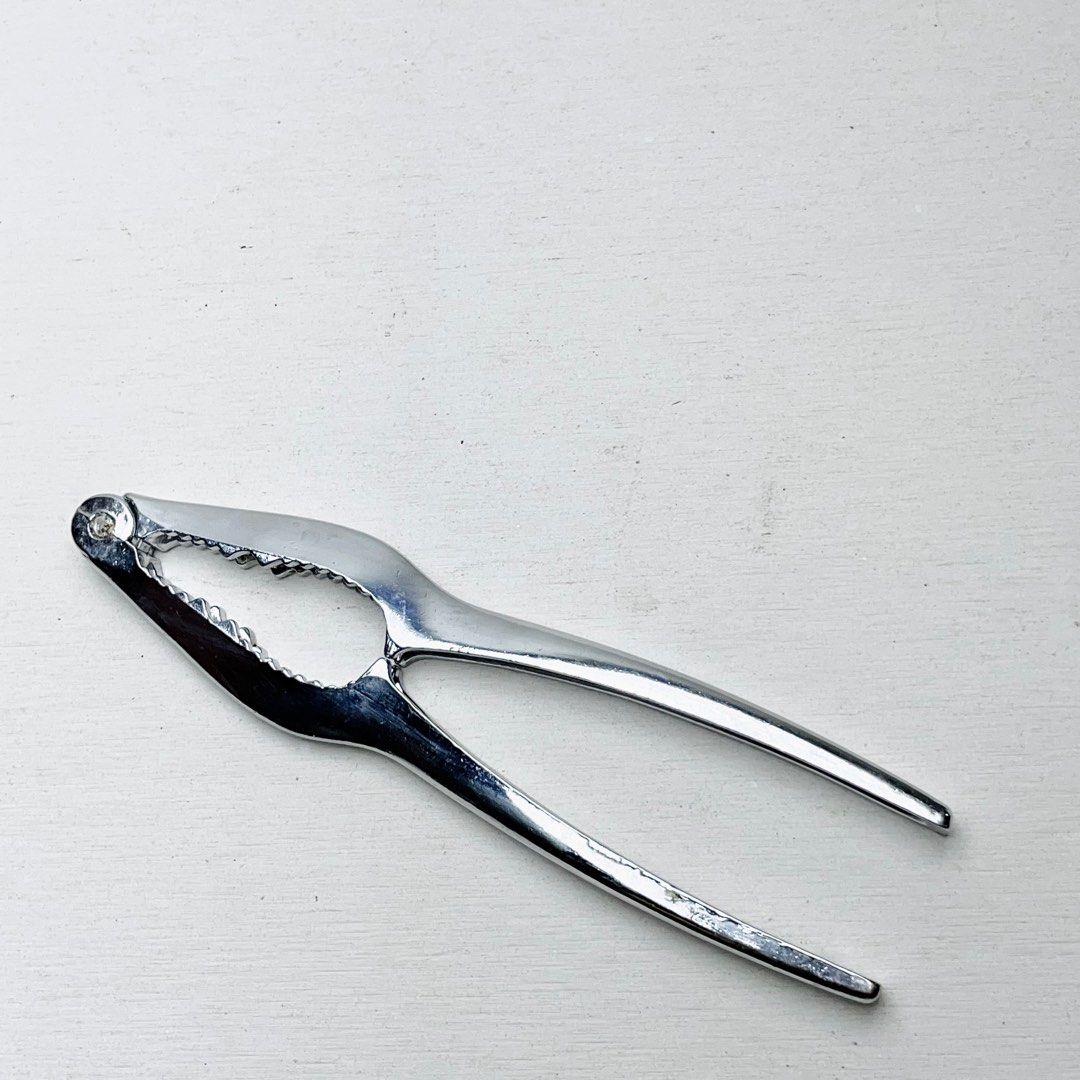 Chrome Finished Lobster Crab Walnut Nut Cracker Kitchen Tool Utensil (Category: Cookware & Accessories) located in Tagaytay City. Submitted by barenwolf (Listing ID 1375513948, Image 1). Description: Can be used to crack crab shells or nutshells..