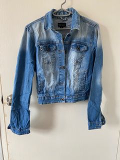(Category: ) located in . Submitted by jaaanny (Listing ID 1375577638, Image 1). Description: .