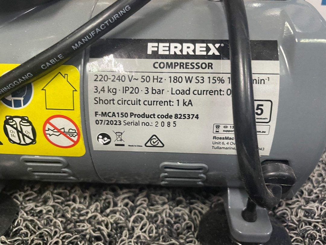 Ferrex airbrush compressor set 220 V (Category: Construction Tools & Equipment) located in Pasay City. Submitted by enrico_appliances (Listing ID 1375569714, Image 3). Description: Ferrex airbrush compressor set 220 volts 180 W 3 bar oil free negotiable with sure buyer.