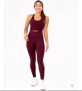 (Category: ) located in . Submitted by shopaholic_kween (Listing ID 1375622419, Image 1). Description: .