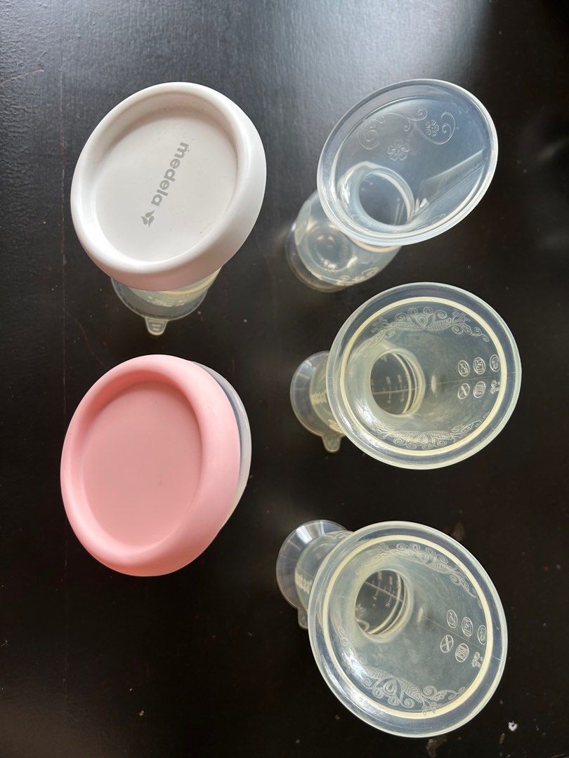 Haakaa pigeon Medela madampartum (Category: Breastfeeding & Bottle Feeding) located in Singapore. Submitted by yongsy94 (Listing ID 1375530520, Image 1). Description: Haakaa pump Along with some other brands Slight yellowing due to sterilising but still works perfect! $2 each or take all for $8 😬.